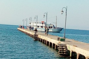 В Греции бастуют сотрудники паромных компаний