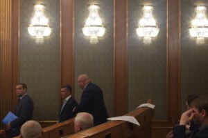 Работодателям рекомендовано улучшить условия труда сезонных работников