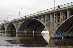 Сжигая мостоотряды