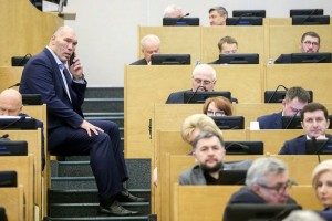 Депутаты одобрили возможность привлечения заключенных к труду вне колоний