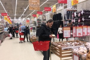 В профсоюзах не одобрили идею сенатора закрывать супермаркеты на выходные