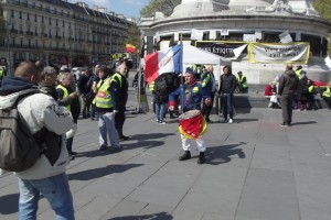 Очередная акция «желтых жилетов» прошла во Франции