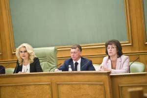 Трудовые книжки переведут в электронный формат