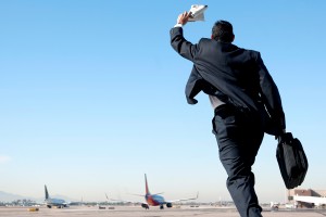 Вода, таблетка, самолет