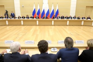 Путин: день голосования по Конституции следует сделать выходным