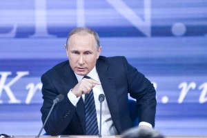 Путин пообещал финансовую помощь компаниям на выплаты зарплат