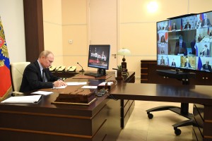 Путин поручил  принять меры по стимулированию IT-отрасли