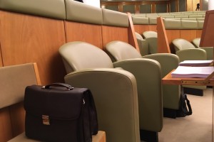 Стало известно, где госслужащим платят самые высокие зарплаты