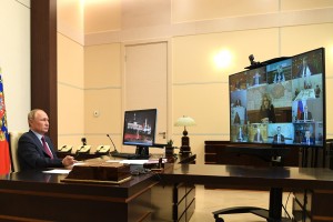 Президент распорядился о выплатах студентам-медикам за помощь больным