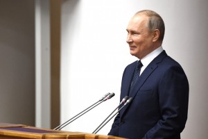 Песков рассказал о рабочем графике Путина на майские праздники