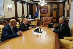 Глава Крыма встретился с председателем профсоюза работников госучреждений