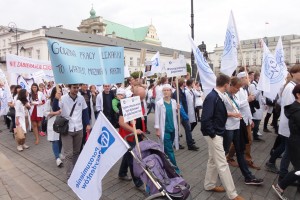 Профсоюз призвал польских врачей массово увольняться
