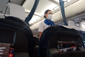 Пилотов и бортпроводников будут тестировать на ковид каждые 72 часа