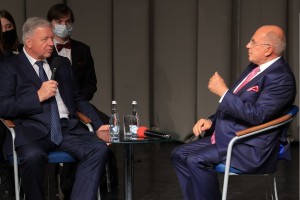 Михаил Шмаков: “Вакцинация должна быть обязательной для всех граждан России, у кого нет медотвода”