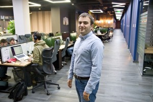 Цвет работы: бирюзовый