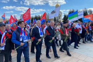 Глава ФНПР Михаил Шмаков принял участие в первомайских мероприятиях в Москве