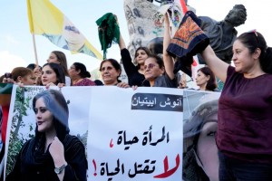 Революция против революции