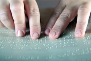 Слепым разрешат факсимиле вместо росписи