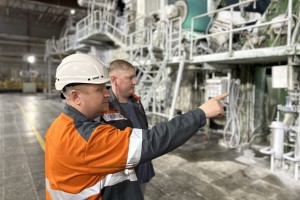 Зарплаты, льготы и гарантии: что предлагает работникам Монди СЛПК - видеорепортаж