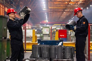 Первоуральский новотрубный завод: как работает одно из крупнейших трубных производств России - видеорепортаж Первоуральский новотрубный завод: как работает одно из крупнейших трубных производств России - видеорепортаж