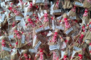 Сотрудники налоговой службы Мордовии изготовили обереги для бойцов СВО