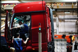 На основных промплощадках КАМАЗа работает более 30 тысяч человек