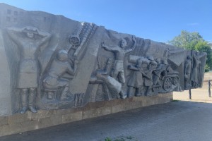 Михаил Мишустин и Андрей Чекменев поздравили оружейников с профессиональным праздником