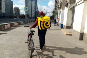 Зарплаты московских курьеров достигли 200 тысяч рублей