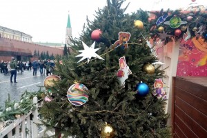 Профсоюзы поддерживают идею о выходном дне 31 декабря, но не за счет других праздников