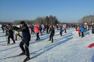 Все на лыжную базу: Сыктывкарцы принимают участие в гонке «Лыжня России – 2024»