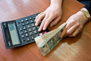 Правительство не поддержало законопроект о повышении МРОТ до 30 тысяч рублей