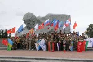 «Дорогами Победы»: профсоюзная организация КАМАЗа проводит автопробег