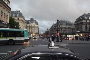 Французские таксисты потребовали компенсации за ограничения на Олимпиаде