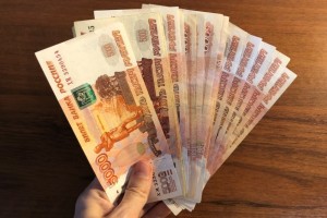 Названы самые высокие зарплаты рабочих специальностей