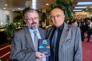 Белорусский политолог Мусиенко представил в Петербурге книгу о «цветных революциях»