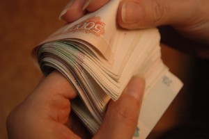 Мишустин пообещал повысить МРОТ до 35 тысяч рублей к 2030 году