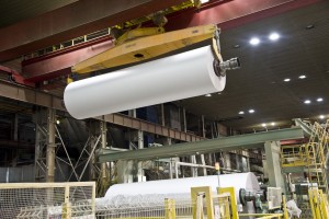 Работники целлюлозно-бумажного комбината просят губернатора спасти предприятие