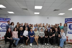 Профсоюзные активисты КАМАЗа прошли обучение по работе с нейросетями