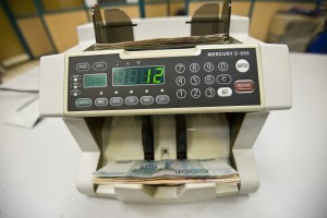 Принят закон о защите работников от снижения премий