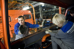 Работодателям напомнили о штрафах за неоплату труда в выходной день