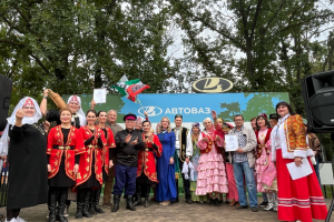 "Первичка" АВТОВАЗа провела многонациональный парад