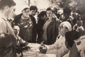 В неоплатном долгу