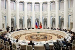 Меры поддержки семей обсудили на Совете по реализации государственной демографической и семейной политики