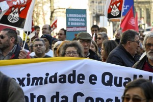 В Португалии прошла всеобщая забастовка против трудовых реформ