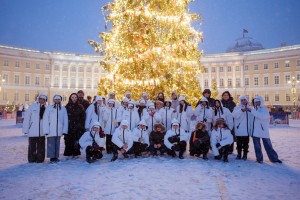 Дети из Узбекистана познакомились с Рождественскими традициями России. Фоторепортаж
