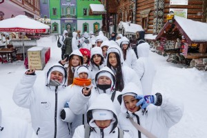 Визит детей из Узбекистана в Москву завершится прогулкой по новогодней столице
