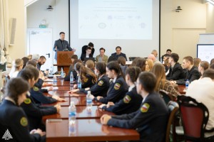 Шире использовать медиацию для решения конфликтов в сфере труда призвали эксперты