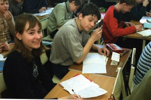 Минпросвещения считает дежурства и уборку обязательными для школьников