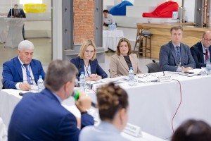 Соцпартнеры в ЮФО обсудили новые вызовы в сфере труда и защиту предприятий от БПЛА