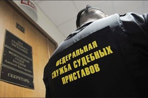 Приставов проверят на пьянство и допустят к поиску детей